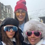 Malia White Instagram - From the Seas to Skis… @captainsandrayawn joins us on the slopes! 🎿⚓️ #winterhouse #belowdeck #bravotv