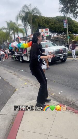 Maliah Arrayah Instagram - Having fun 🤩 😂😅🥰🫶🏼🌈 #pansexualpride 🤘🏼🤘🏼🤘🏼 #lgbtpride #pride🌈 e