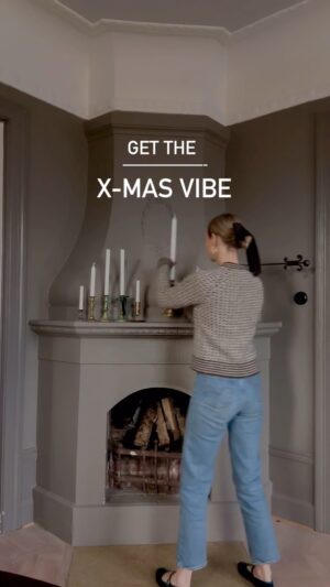 Malin Persson Instagram - Ibland kan en så enkel sak som att flytta runt på några saker skapa en helt ny känsla i rummet ❤️

#cinematic #interiorrenovation #elegantstyle #mantledecor #softastethetic #theholiday #photography #seasonpoetry #livingroomdecor #hyggehome #hyggechristmas #inspirational #vintagestyle #vintage
