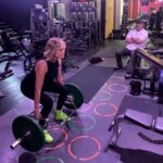 Malin Åkerman Instagram - Working hard to bring Margo Banks to life y’all 💫 with none other than the legendary @grantrobertsfit #thehuntingwives @starz @may_cobb @rebecca_p_cutter