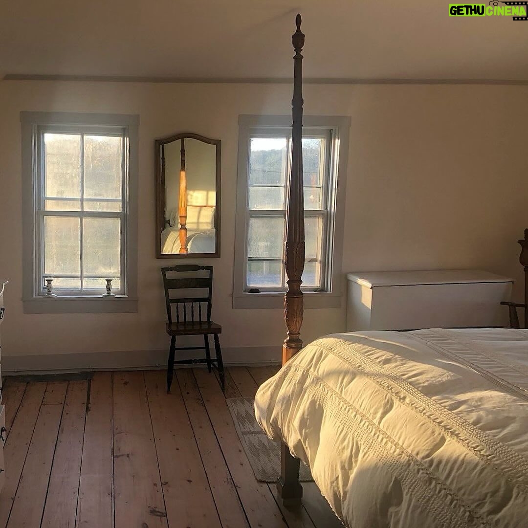 Malin Åkerman Instagram - Repost from @marthasvineyardtimes @littlelighthousefarmaquinnah If you are looking for a peaceful, up-island stay, Little Lighthouse Farm, a family-owned B & B in Aquinnah offers an escape from the summer rush. After spending the day at one of Aquinnah’s beautiful beaches, guests can enjoy endless sunsets, magic hour on the newly built deck overlooking the farm, an outdoor bath under the stars, and wake up to a delicious breakfast with our own eggs and local fare. Rent per room or rent the whole space. Perfect for families with young children! Minutes from Aquinnah cliffs and lighthouse, and perfect for families. •Short or long term stay •Close to Aquinnah wedding venues •Host your small retreat on the homestead! Also featuring Home to Island artist Max Decker, who captures scenes from everyday life on the homestead in his paintings. Visit little-lighthouse-farm.com to book your stay with us. We look forward to hosting you on the homestead! Sponsored by @littlelighthousefarmaquinnah