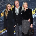 Malin Åkerman Instagram - Today was the day!!! It was a family affair ♥️ Premiär på #ettsistarace @sfstudios.se #juldagen #film @edwardafsillen @zapgroup @rare.jewelry @davidhellenius @piaakerman702020 @mikaelaakerman @bcompleted @jonasakerlund @theveravelour @molly_levin @marandahair @fridaselkirk