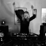 Malin Åkerman Instagram - Ok Monday…let’s get it started! 🪩#monday