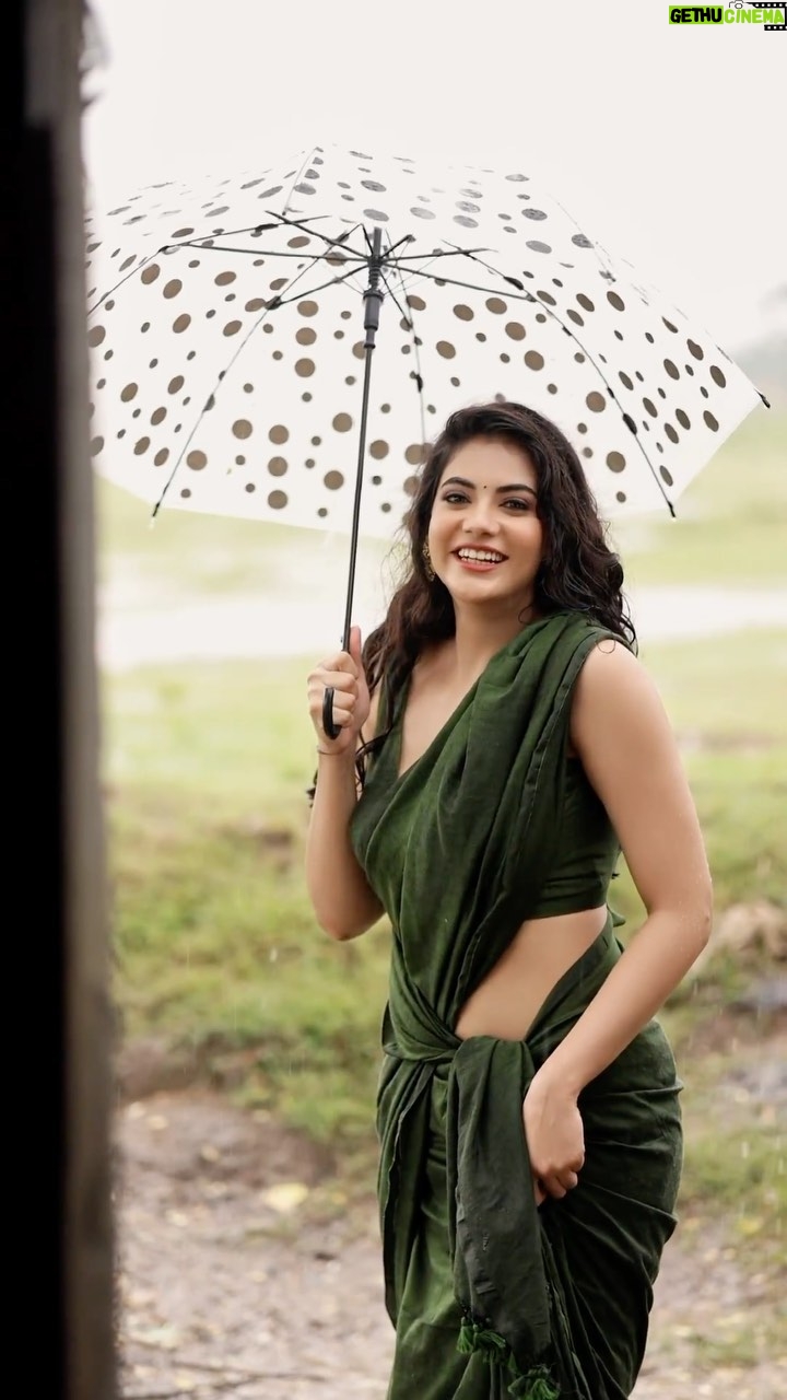 Malina - 108.2K Likes - Monsoon does have an effect 🌧️
@gk_.photography._ @littleheartbyabu @_divyakarthika @ramya_makeovers_
@izhaimadras @shri_she
#reelsvideo #diwali2023 #diwalivibes✨ #reelsinstagram #reelitfeelit #explorepage #kiliyekiliye #reelsindia