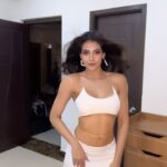 Malina Instagram - 🕊️🤍 #instagram #instagood #insta #instadaily #instamood #instafashion #instareels #transitions #reels #reelsinstagram #reelinstagram #reelsindia #love #loveyourself