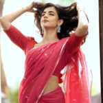 Malina Instagram - The woman in me 🌺 Shot by @camerasenthil Makeup @pavihairandmakeup Wadrobe @kaarigai.sarees @rrajeshananda #instagram #instagramreels #reels #reelitfeelit #kollywood #cinema #instadaily #instafashion #instamood #instalike #modellife #actress