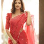 Malina Instagram - You define yourself nothing else does 🌷 Shot by : @camerasenthil Makeup by : @pavihairandmakeup Wardrobe: @kaarigai.sarees @rrajeshananda #instagram #indianwoman #sareelove #sareelovers #photoshoot #photooftheday #model #actress #instagood #instalike #instadaily #instamood