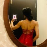 Malina Instagram - For the love of backless ♥️ #backlessdress #fashion #fitgirls #girlswholift #model #actress #worklife