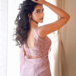 Malina Instagram - 🦩 Captured by @dxgphotographer Make up @reenapaiva Styling @styleupramyasekar @swaras_designs #instagram #instalike #insta #instafashion #instalovers💜 #instaphoto #photo #reels #reelinstagram