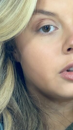 Mallory James Mahoney Instagram - Sharing a little love for this Queens special day. Happy birthday @taylorswift #13 🎉🎂🎉💖🎼
Please Ignore my puffy jaw this was filmed when I got my wisdom teeth removed🥴🦷🤣💖
#wisdomteeth #birthday #blondegirl #blonde
#swiftie #makeup #makeuptransformation