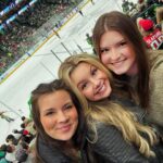 Mallory James Mahoney Instagram – Great end to an awesome trip home!💚🌟💚🌟