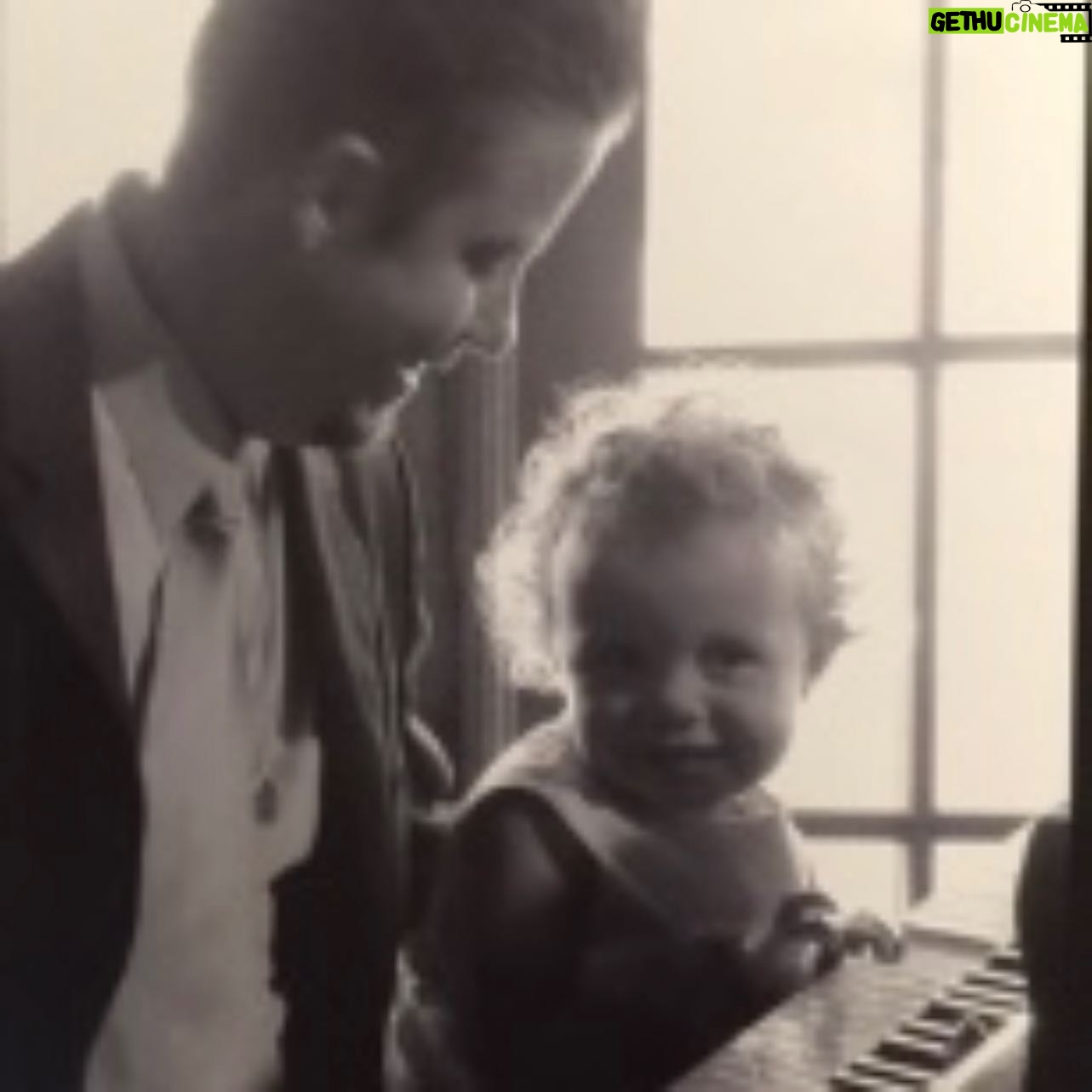 Mallory James Mahoney Instagram - Happy Father’s Day! To the best dad in the world! Thank you for always being able to put a smile on my face! I love you💖💙💖