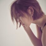 Manaka Shida Instagram - . 裏表紙は表紙と違った雰囲気にしました🩶 どうですか🥺
