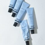 Manaka Shida Instagram - . 【pui Cica Cream】予約販売のお知らせ 明日12月22日21時から予約販売を開始します🐋 アイテムはもちろん、初回特典もファンの方に 喜んでいただけるよう真剣に考えました😌 初のスキンケアプロデュースで 男女ともに使える本当に素敵な商品ができたので 是非puiを毎日のスキンケアに追加してみてください〜！ お肌の悩みが私もそうだけど、みんなも色々あると思います😌 puiのシカクリームは「全方位から選ばずケアするCica」を コンセプトに、いろんなケアをしたいけど puiを使っていれば安心と思ってもらえるような お守りコスメの存在を目指して作りました。！ パッケージもテクスチャーも私の大好きな水色にしました。 合成着色料を使わずに、この色を出すのは大変だったけど 頑張りました🐋 アレルギーテストも実施させていただいて、 敏感肌の人にも安心して使っていただけます。！ パッケージも男女ともに使っていただきたかったので、 ユニセックスなデザインにしてみました👫 是非毎日のスキンケアに puiのシカクリームを追加してみてください🤍 ーーーーーーーーーーーーーーーーーー pui「Cica Cream」 ■こんな方におすすめ ☑️ニキビなどの肌荒れが気になる方 ☑️たくさん肌悩みがある方 ☑️漠然ときれいなお肌を維持したい方 ☑️これからスキンケアを始めてみたい方 ☑️異性からお肌を褒められたい方 ■販売価格 1ヶ月分40g　3,980円（税抜） ※先行予約では限定の2大豪華特典＋送料無料 ■先行予約受付 12月22日(火)21時から ■一般発売開始 1月16日(土) ※ご予約いただいたお客様の発送は1月19日週を予定しています。 ■初回特典について この後、公式LINEなどで発表します！ なお、予約特典の条件はそれぞれ下記の通りになります。 予約特典①　先着1,000名 予約特典②　12月25日23：59までにご予約いただいたお客様 予約特典③　近日公開 今年最後の私からのプレゼント、是非ゲットしてね！ #pui #cicacream #シカクリーム