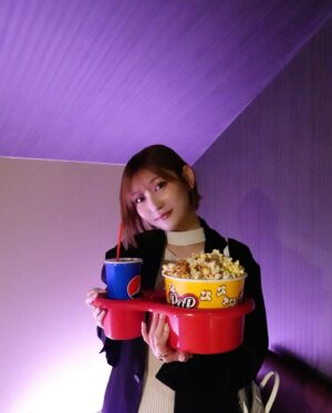 Manaka Shida Instagram - 毎年恒例のゴールデンウィークに姉とコナン🍿