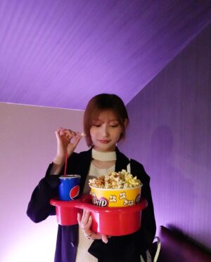 Manaka Shida Instagram - 毎年恒例のゴールデンウィークに姉とコナン🍿