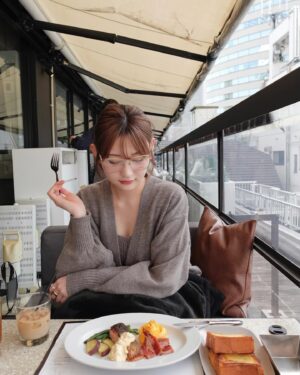 Manaka Shida Instagram - そろそろ美容院行かないと🍮