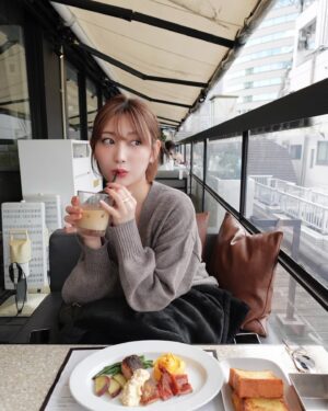 Manaka Shida Instagram - そろそろ美容院行かないと🍮