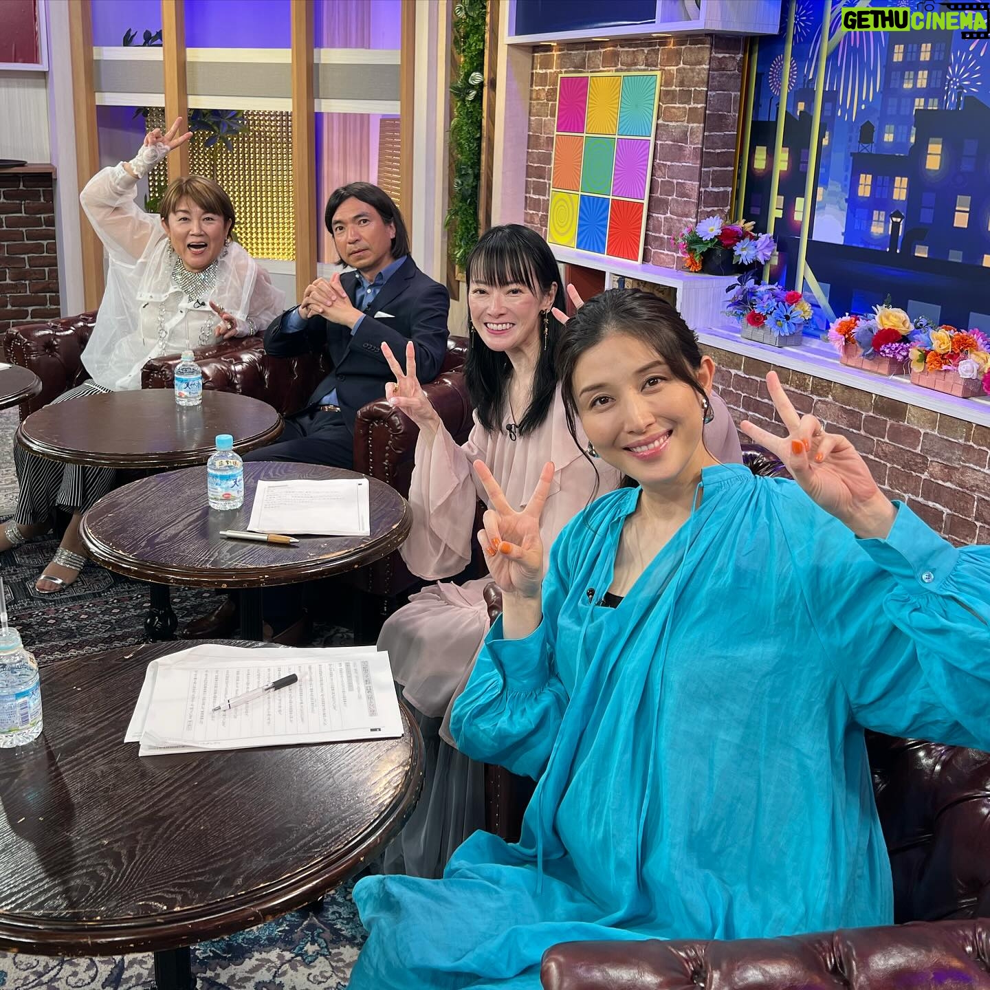Manami Hashimoto Instagram - 昨日の #バラいろダンディ 生放送! みんなで写真撮りました💓💓 #遠野なぎこ さん #ふかわりょう さん #山田邦子 さん
