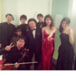Manami Hashimoto Instagram - 今朝、篠山紀信さんが亡くなられたニュースを拝見しました。 まだ未熟な私に写真を撮られる楽しさ、作品を作るということの素晴らしさを教えてくれた方でした。いつも同じ目線に降りてきて会話をしてくださる篠山先生。撮影中はいつも今まで見たことのない私を引き出してくださいました。 写真集やDVDを作ってくださったり、コットンクラブで一緒にライブをさせていただいたり大切な思い出がたくさんです。 またいつか先生に撮っていただけるのを目標にしていましたが叶わなかったなぁ、、、 篠山先生ゆっくり休んでください。ご冥福をお祈りします。