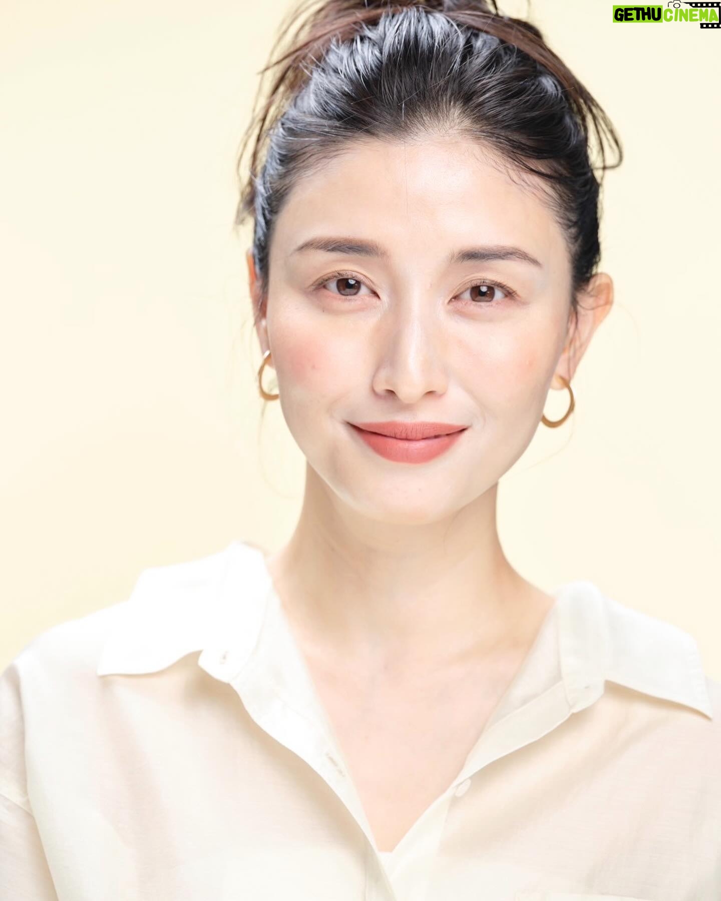 Manami Hashimoto - 6.1K Likes - 美スト4月号 @be_story_official 発売されました🥰
イガリノブさんメイクです💓
コンシーラーやベースメイクで肌をキレイにみせるメイク特集です💄
カメラマン @hironobumukoyama
メイク @igari_shinobu
スタイリスト @rie_319