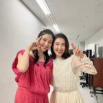 Manami Hashimoto Instagram – 皆様暖かいコメントありがとうございます🥹💕

先日までドラマでご一緒だった筒井真理子さんとバラエティ番組の収録でお会いできました🥰
私が第一子を妊娠した4年前はちょうど1回目の緊急事態宣言中。友達にも会えない😢気軽に外にも出れない😢世界中の人々がいつもと違う大変な生活を過ごしていました。
4年経ってコロナようやく落ち着き、こうやってお仕事できて、外でご飯も食べられて友達にも会えて😊当たり前の日常がとても幸せに思います。またいつもの日常に戻ってきてほんとによかった！