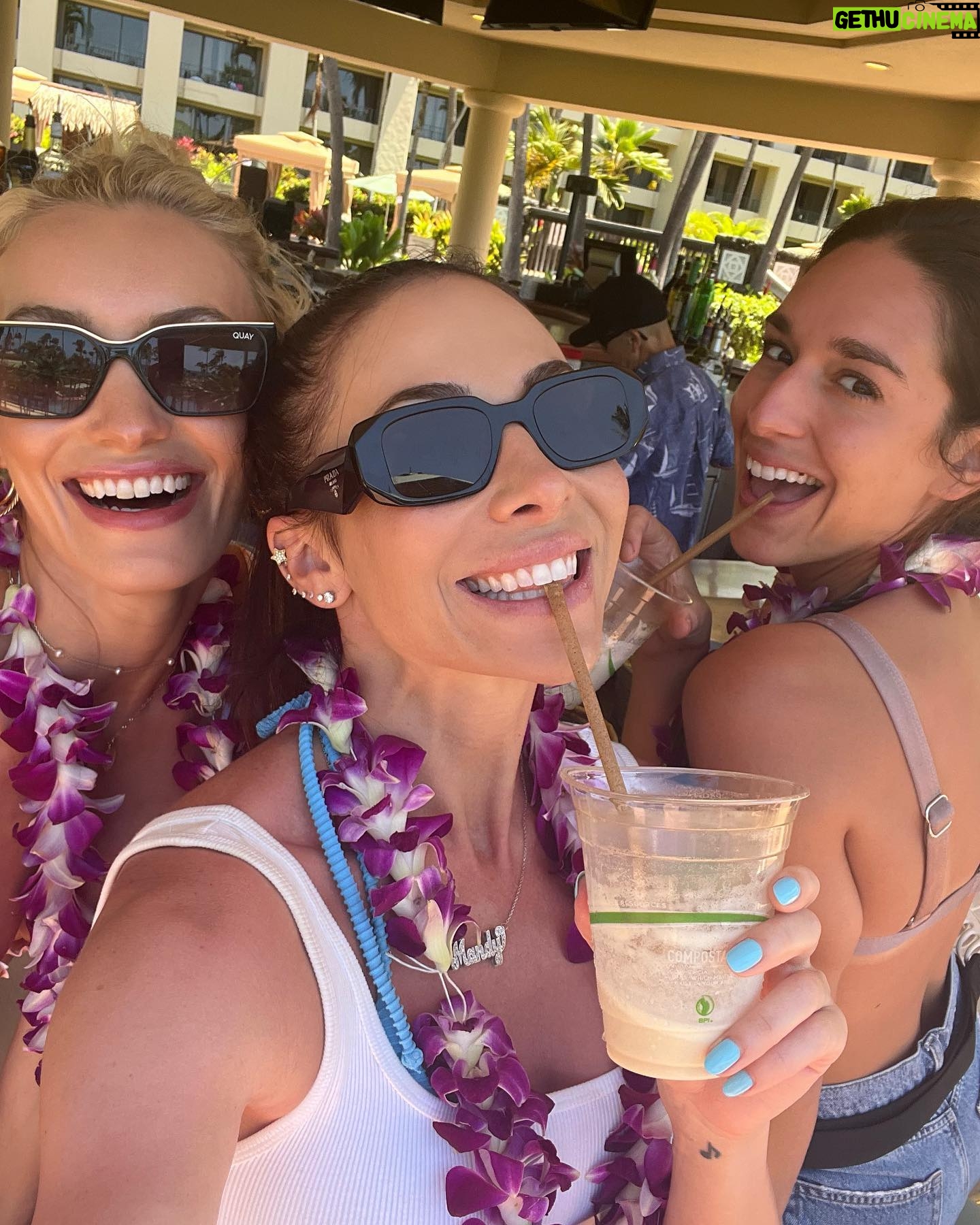 Mandy Jiroux - 692 Likes - What do you get when you mix magic & heaven?✨😇 The most perfect vacation in Hawaii! 🥰❤️🔥🌺 Beyond grateful 🥹