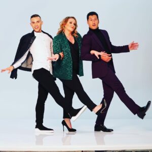 Mandy Moore Instagram - Woah!!!! The Three Paddleteers are coming your way this Sunday on @dwtsjuniors Can’t wait for you all to see the magic that is this cast!!! ❤️