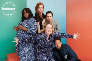 Mandy Moore Instagram - Yep, I actually have this much fun with these guys...Thanks for the fun photo shoot @entertainmentweekly and our great photographer @mackenzie.stroh YOU DA BEST! #zoeysplaylist