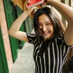 Mandy Tam Man-Huen Instagram - This preppy outfit reminds me some happy memories from school life: Always running & messing around in the hallway 💃🏼🤷🏼‍♀️🌞💗🤘🏻🤘🏻🤘🏻✨ @TommyHilfiger #TommyHilfiger