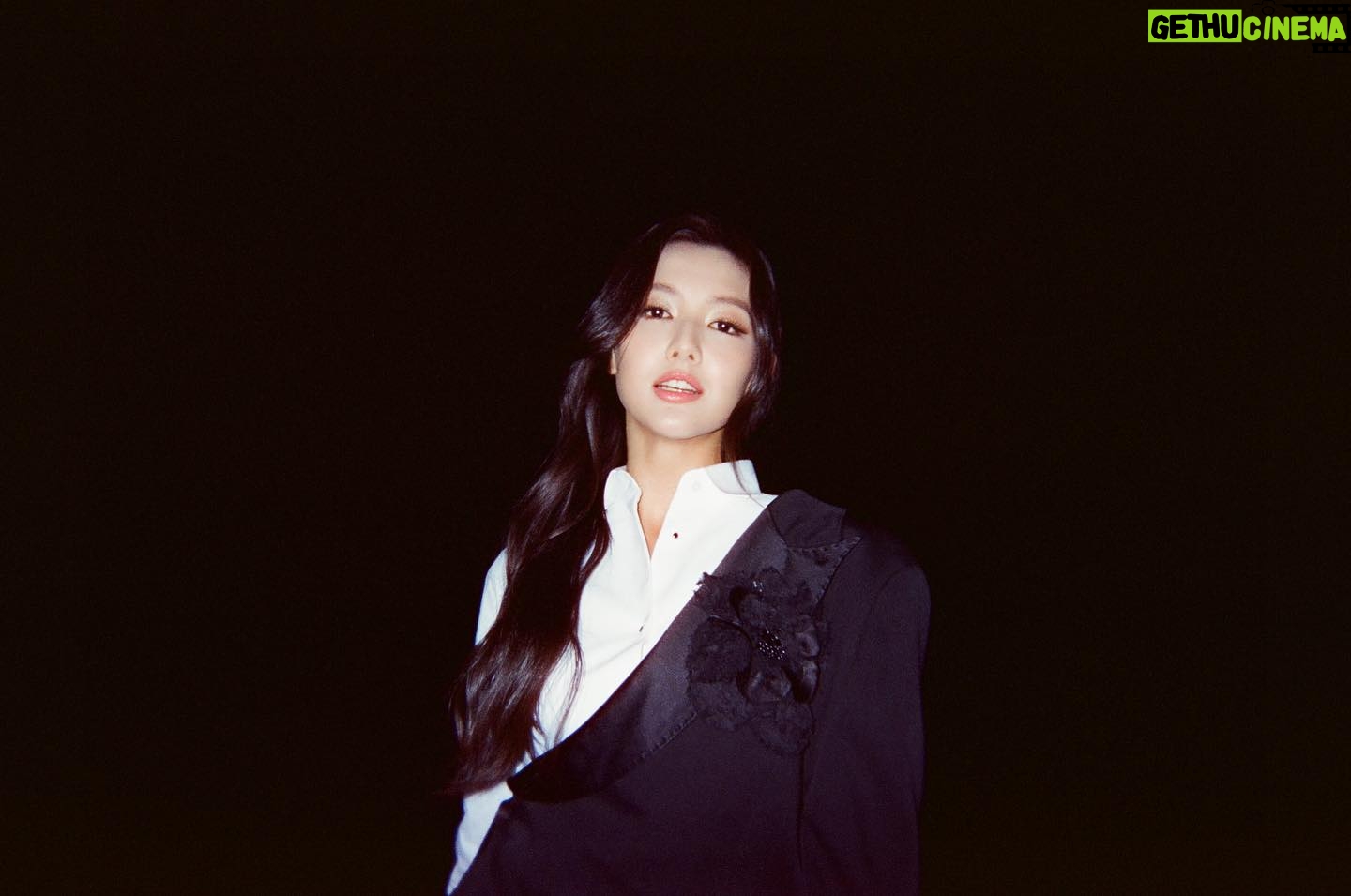 Mandy Tam Man-Huen Instagram - Yes, and?