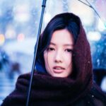 Mandy Tam Man-Huen Instagram - 想起動漫葬送的芙莉蓮裏的一小段 關於芙莉蓮終於理解到 原來看日出的重點不是日出 而是那份能和重要的人一起看日出的幸福 然而那個瞬間會讓人不自覺的綻放笑容☺️🤍 想必那時候的我也是這樣想吧❄️☃️ #東京 #雪が好き