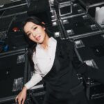 Mandy Tam Man-Huen Instagram - What a journey. #Kcon @kconhongkong Looks @dolcegabbana @chkitmatthew Makeup @zoefan Hair @lupus_c_hair