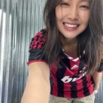 Mandy Tam Man-Huen Instagram - 好像自從中學打籃球學界後 都沒有剪過短頭髮了🌞✨💗 髮型師說剪短了我大半年的量 成個人輕了很多 （感覺上😂 #紀錄短髮的貼紙相🤍🤘🏻🥸