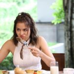 Maneerat Kam-Uan Instagram – ห้ามยุ่งกับของ ของช้านนน….
🤪🤪🤪 
วิวรรณกล่าว
คืนนี้ดะแก็งค์เรามาแล้ว ตอนถ่ายยังสนุกมากเลยย