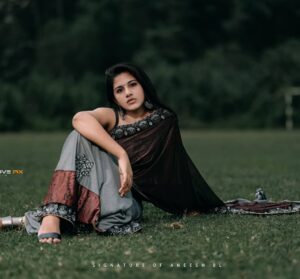 Maneesha Mahesh Instagram - Behind every successful women is herself ❣
#Asianet#actress click @motive_pix_studio @aneesh_motive_pix