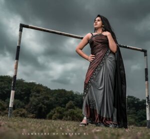 Maneesha Mahesh Instagram - Behind every successfull women is herself ❤
#Asianet#actress click @motive_pix_studio ,@aneesh_motive_pix