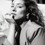 Manon Azem Instagram - 🖤 sur les toits by @guillaume_plas