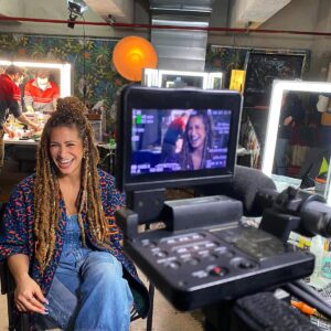 Manon Azem Instagram - Contente.
