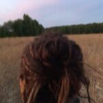 Manon Bresch Instagram - UNE ZONE À DÉFENDRE ❤️‍🔥 un film de monsieur @romaincogitore a voir sur @disneyplusfr Avec des comédiens que j’embrasse, une équipe de qualité et des souvenirs bien gardés.