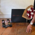 Manon Bresch Instagram - #WalkAMileInMyShoes Une collection capsule imaginée par @sabrinaelba et @idriselba en collaboration avec #ChristianLouboutin pour marquer un engament et un soutiens à la lutte contre les discriminations raciales et les violences policières. Actions, réactions. 100% des bénéfices issus des ventes de cette collection seront reversés aux cinq organisations suivantes: BE ROSE - @beroseinternational IMMEDIATE THEATRE - @immediate_theatre THE GATHERING FOR JUSTICE - @gather4justice PURPOSEFUL - @wearepurposeful_org SOMALI HOPE FOUNDATION - @_somalihope Je suis fière de pouvoir participer à mon niveau à ce projet, fière que les artistes, les créateurs que je respecte, décident de créer pour avancer. On marche ensemble. Merci @louboutinworld @marinedge @wintagme @elsalea