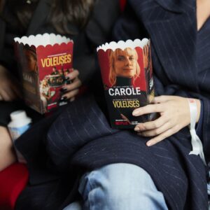 Manon Bresch Instagram - VOLEUSES de Mélanie Laurent 
ce mercredi sur @netflixfr ✨

@adeleexarchopoulos 
@isabelleadjaniofficiel 
Félix Moati
@philippekaterine 
@gaumont_ 

@samira_pikpo @kanysa_hair 💛