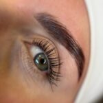 Manon Quadratus Instagram - 1: Survoler la vallée de rois 2: Le look que vous avez adoré 3: Le retour des apéros sur la plage 4: Cette vue sur Marseille 5: J’ai fait un browlift 6: Baby Mama 🤰 7: Restau en famille 8: Le trio #photodump #ootd #look #ootdfashion