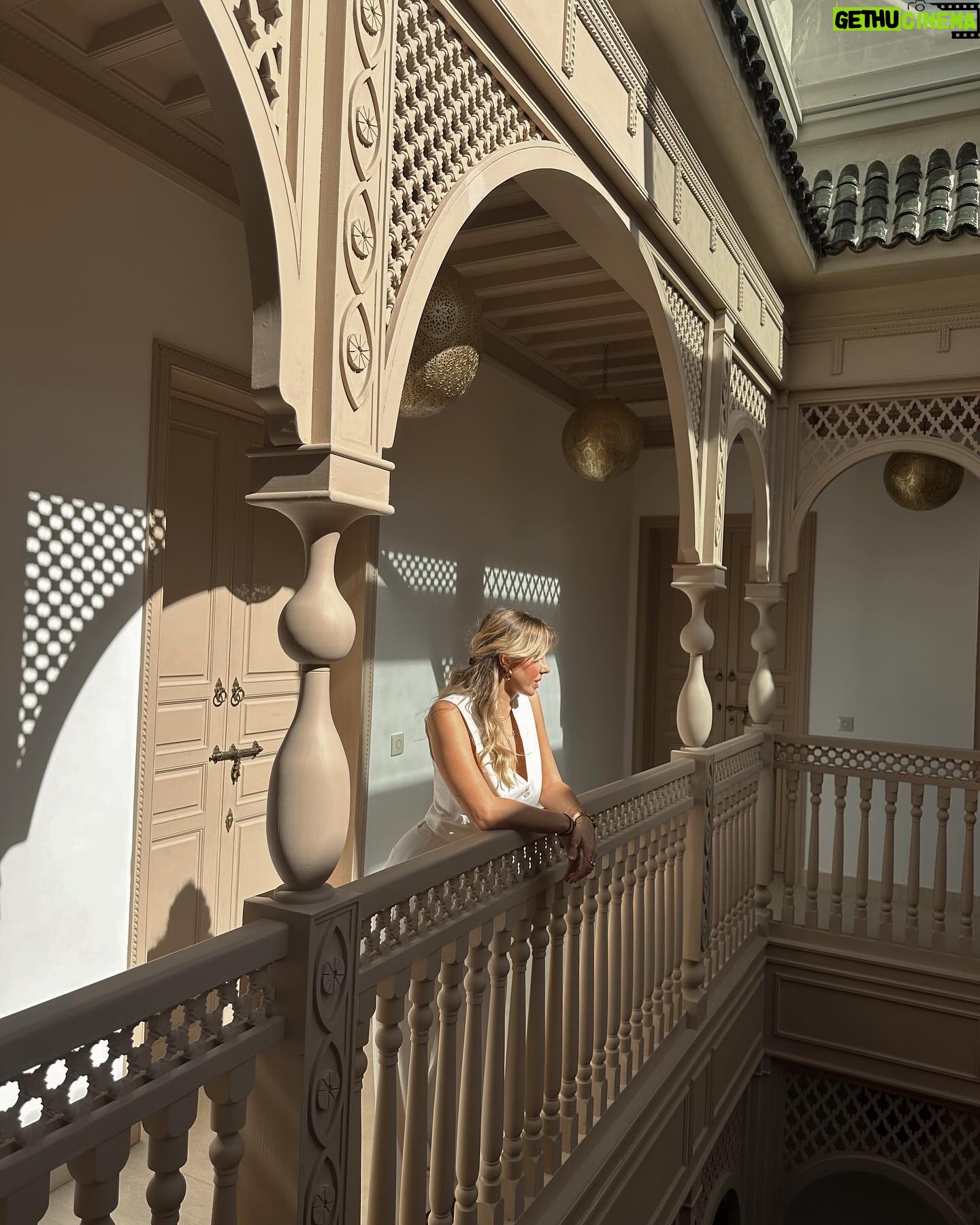Manon Quadratus Instagram - Publicité | Ce riad de rêve @riadnyla en plein cœur de la Médina 🫶🏻 Grâce aux recommandations de @marrakechbestof une plateforme de réservation en ligne, où vous retrouvez toutes les meilleures adresses de Marrakech (activités, hôtel, restaurants) 😏 #marrakech #riad #riadmarrakech #maroc