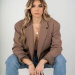 Manon Quadratus Instagram – Focus on me 🤎 
J’ai pas l’habitude des photos studios, mais j’aime beaucoup cette série de photos 😍 

📸 @gioiavisuals_ 

#ootd #look #shoot #ootdfashion