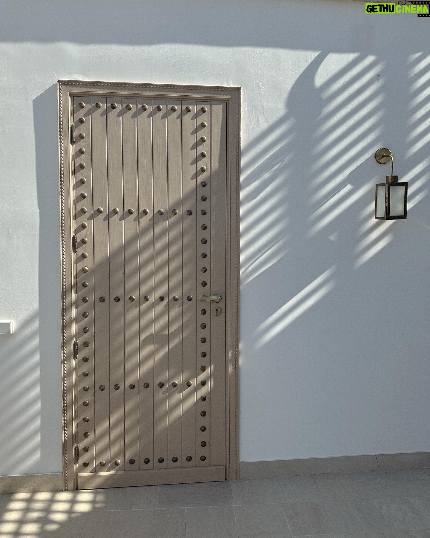 Manon Quadratus Instagram - Publicité | Ce riad de rêve @riadnyla en plein cœur de la Médina 🫶🏻 Grâce aux recommandations de @marrakechbestof une plateforme de réservation en ligne, où vous retrouvez toutes les meilleures adresses de Marrakech (activités, hôtel, restaurants) 😏 #marrakech #riad #riadmarrakech #maroc