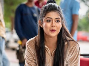 Mansi Joshi Instagram - Some candid moments at the sets of Bobby 😎 

Picture credits @shashank___gowda 📸😍

#mansijoshi #movie #candidposts #bobbymovie #mansi