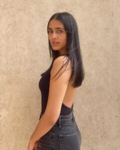 Mansi Taxak Instagram - Just new polos ✨ @timestalent @rishubartaria @shahrukh_sayed_ #timestalentdeal #timestalent #modellife #polos #freshpolos #instagram #instadaily #explore #explorepage #nomakeup