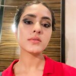 Mansi Taxak Instagram - Mask on for the glam✨ @timestalent @rishubartaria #timestalent #timestalentdeal #maskonchallenge #btsfashionweek #ınstadaily #reelsinstagram #explore #explorepage✨ #trendingreels #trendingsongs