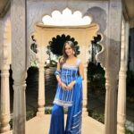 Mansi Taxak Instagram - Only @labelshian can convince me to wear a blue outfit for a pink themed sangeet night🙈✨❤️ Sorry @manickbhan @sophiadeluz , promise to follow the dress code at your third wedding 😉 #instagram #instadaily #instagood #explore #explorepage #indianweddings #trend #trending